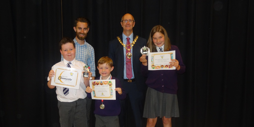 Mr Smith, Mayor and winners